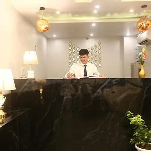 Hotel Earth