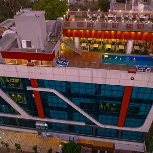 Pax Grand Blue 3 Min Walk From Railway Station 4*, Udaipur India